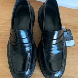 Massimo Dutti Black Leather Loafers with Track Soles